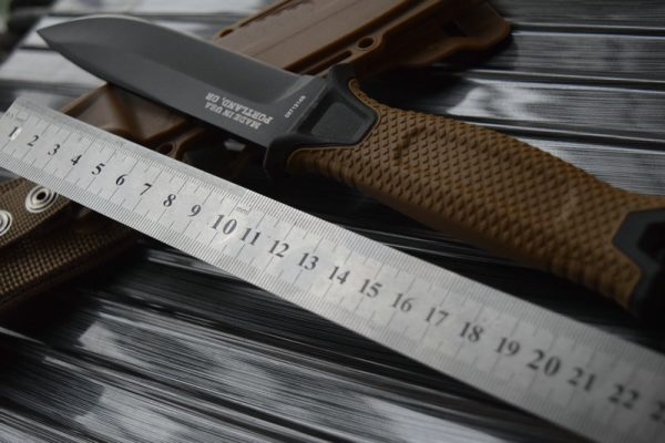 HOT 1500 Fixed Blade Knife 12c27 Steel Blade Fiberglass Handle ABS Nylon Sheath Hunting Knife 1